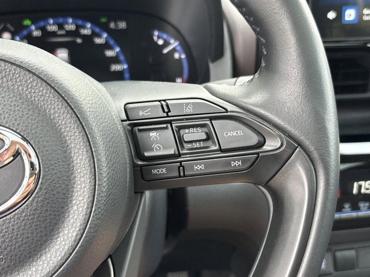 Vehicle Image 26