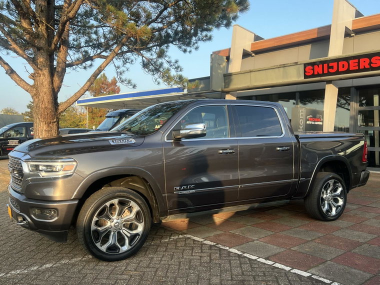 Vehicle Image 22