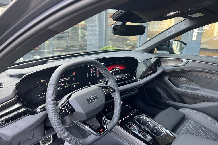 Vehicle Image 20