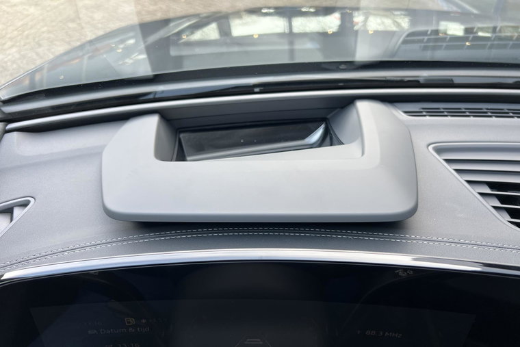 Vehicle Image 38