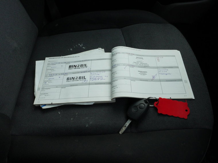 Vehicle Image 17