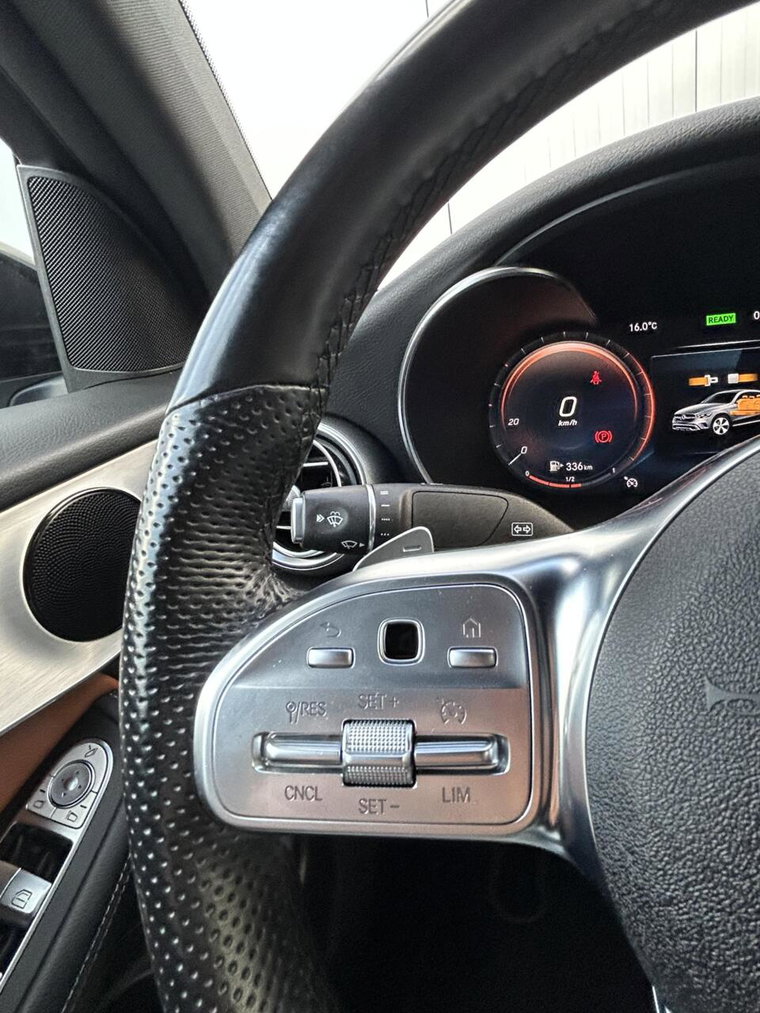 Vehicle Image 28