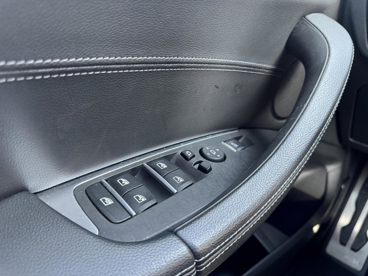 Vehicle Image 39