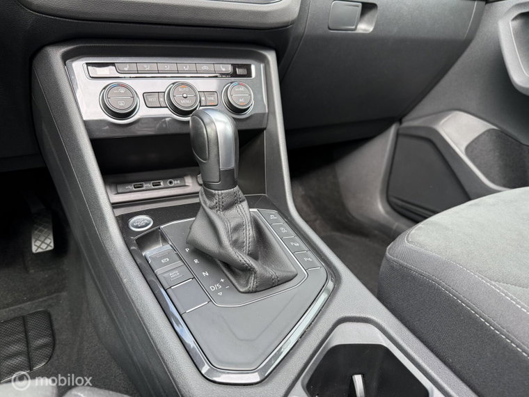 Vehicle Image 26