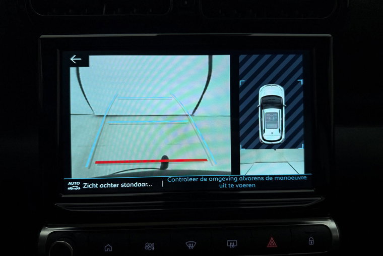 Vehicle Image 30