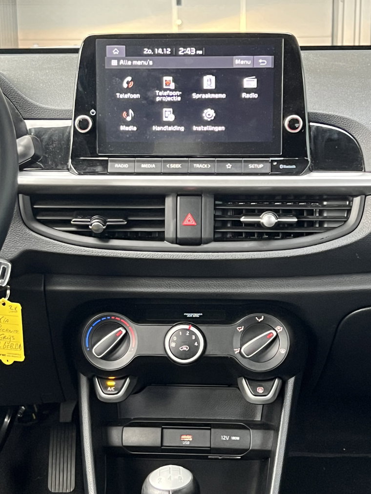 Vehicle Image 15