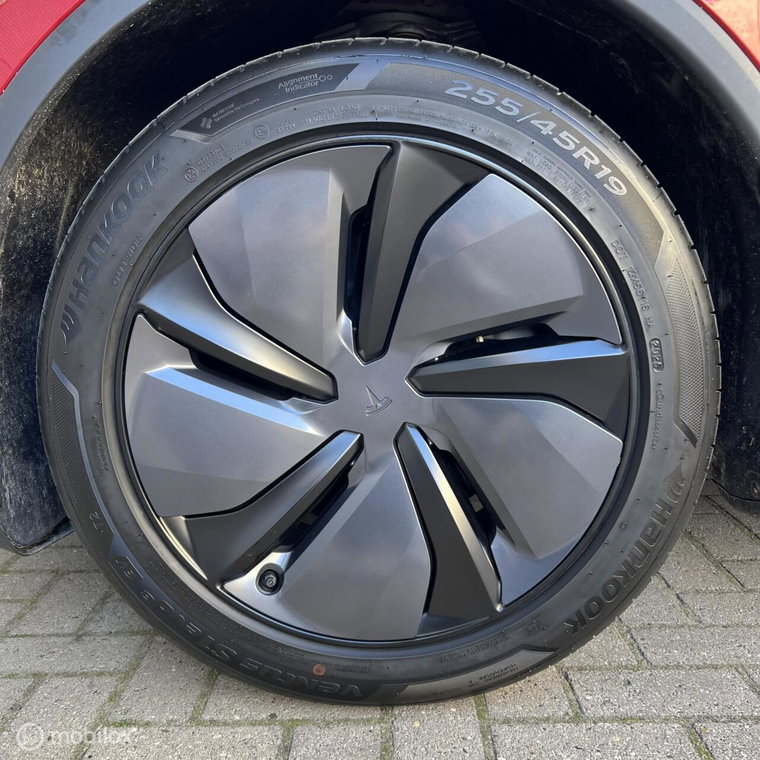 Vehicle Image 23