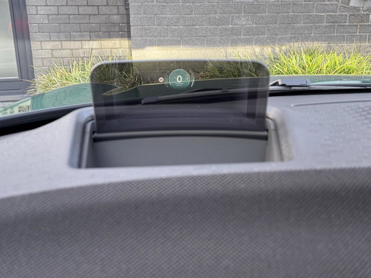 Vehicle Image 39