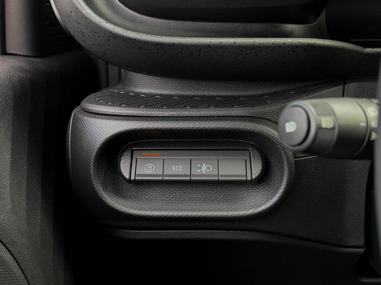 Vehicle Image 43