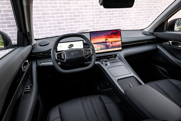 Vehicle Image 11