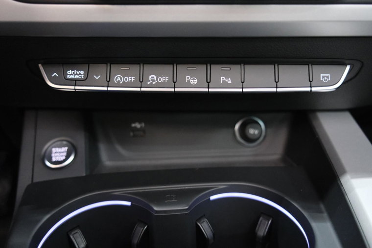 Vehicle Image 34