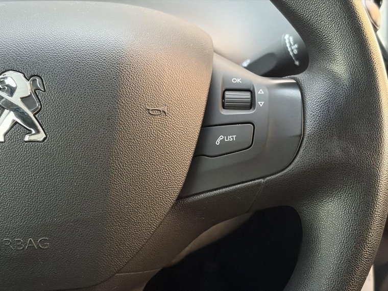 Vehicle Image 27