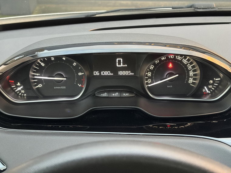 Vehicle Image 29