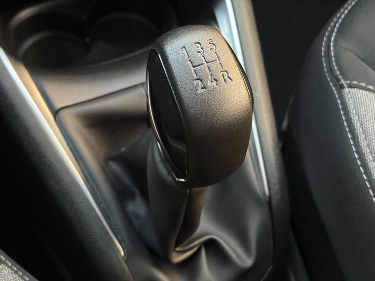 Vehicle Image 35