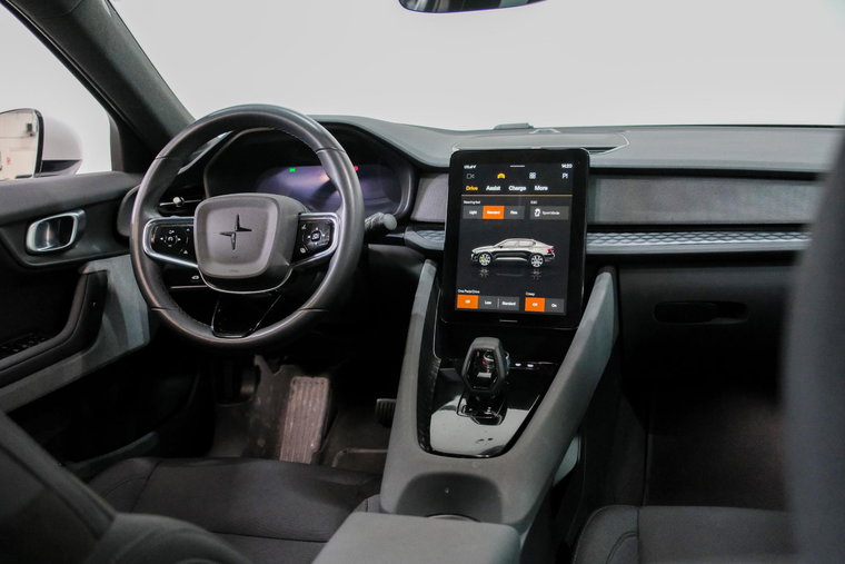Vehicle Image 14