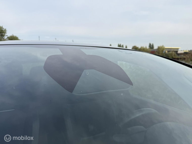 Vehicle Image 33