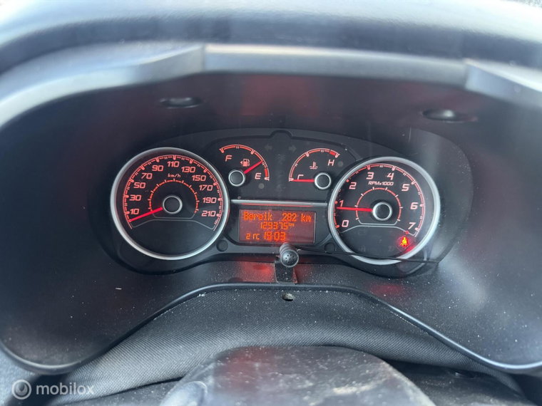 Vehicle Image 28