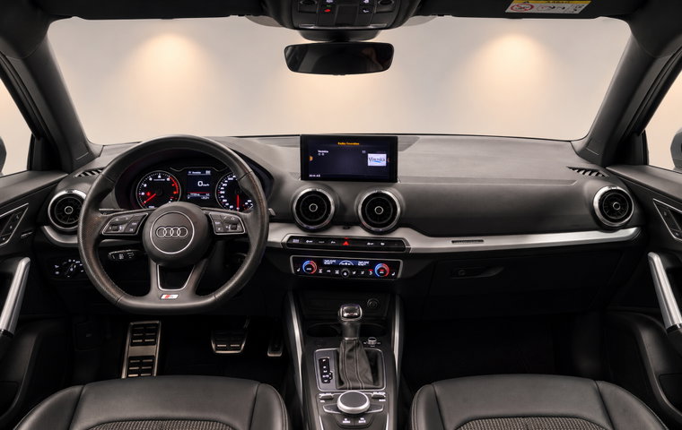 Vehicle Image 14