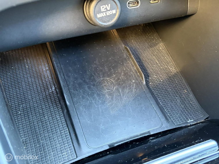 Vehicle Image 40