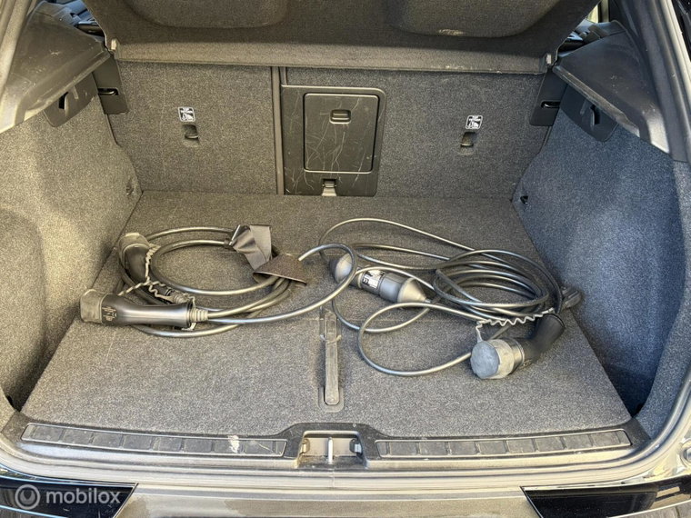 Vehicle Image 45