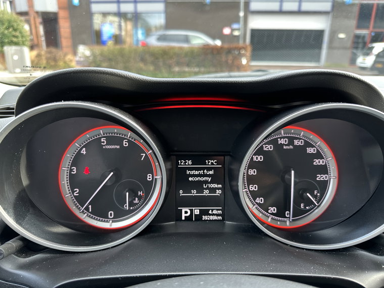 Vehicle Image 12