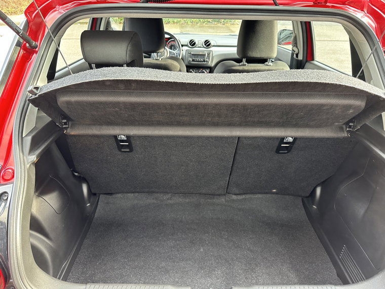 Vehicle Image 23