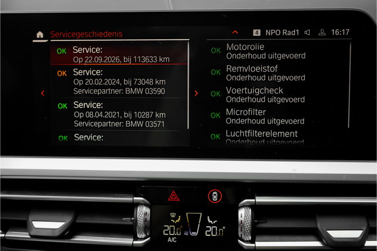 Vehicle Image 32