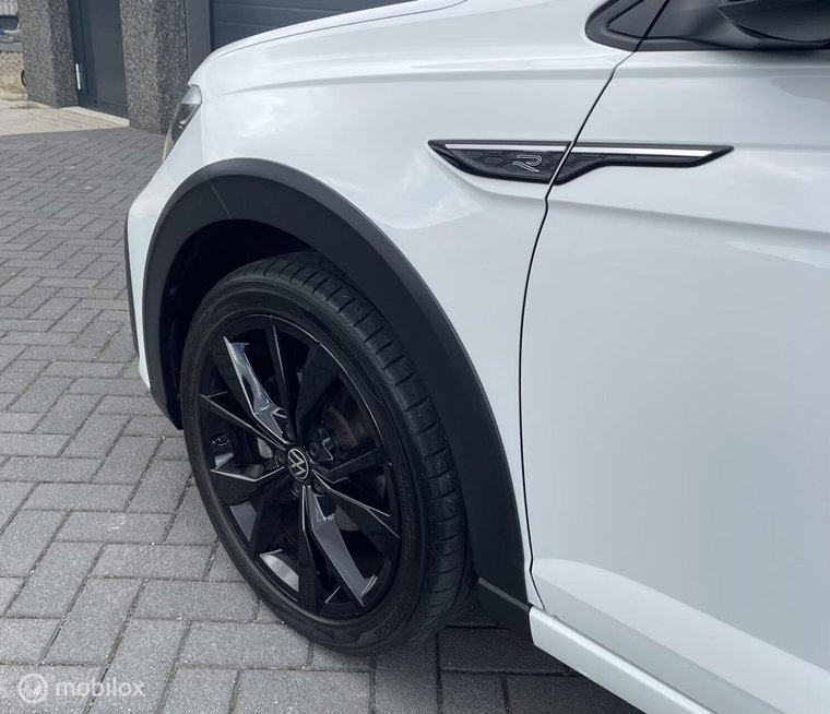 Vehicle Image 27