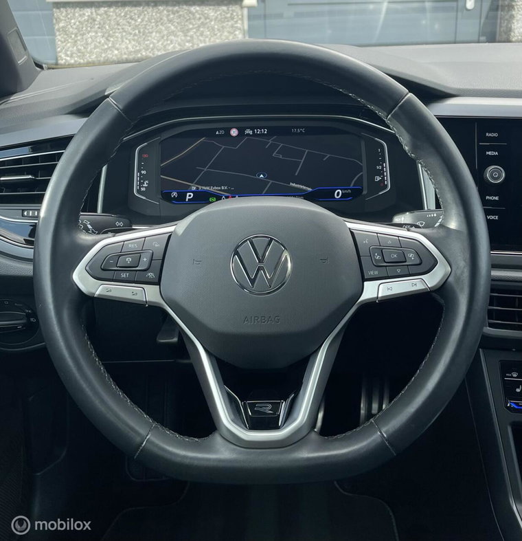 Vehicle Image 35