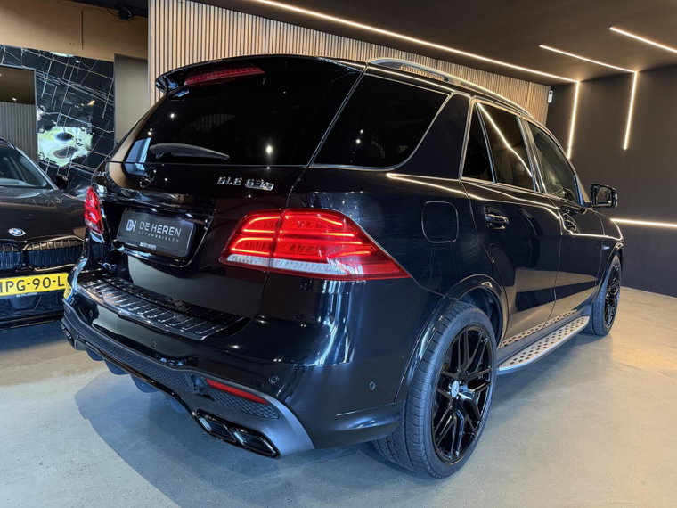 Vehicle Image 40