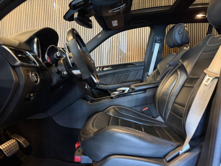 Vehicle Image 50