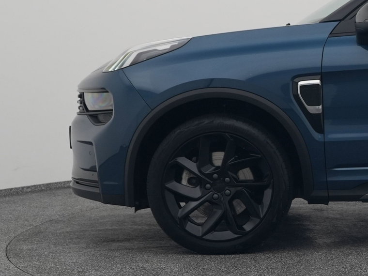 Vehicle Image 21