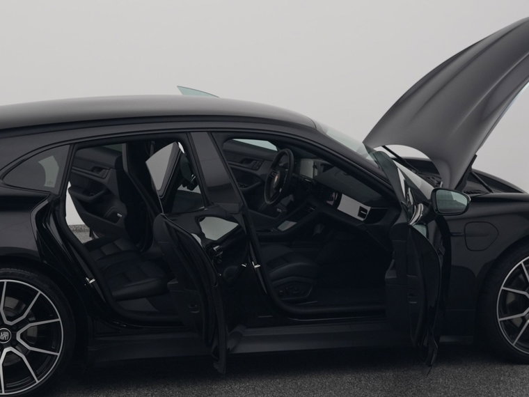 Vehicle Image 35