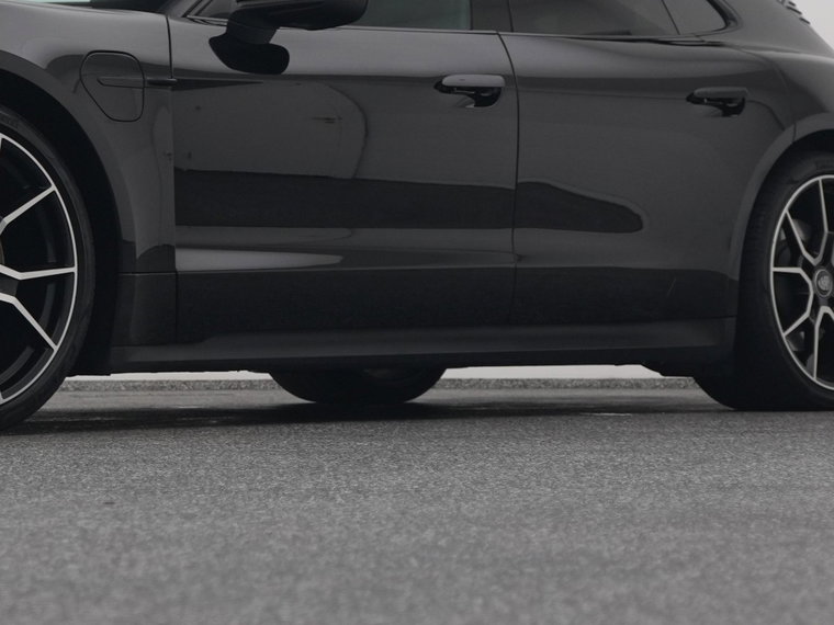 Vehicle Image 38