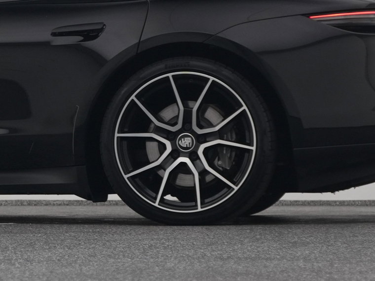 Vehicle Image 41