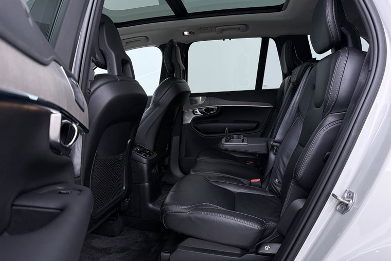Vehicle Image 48