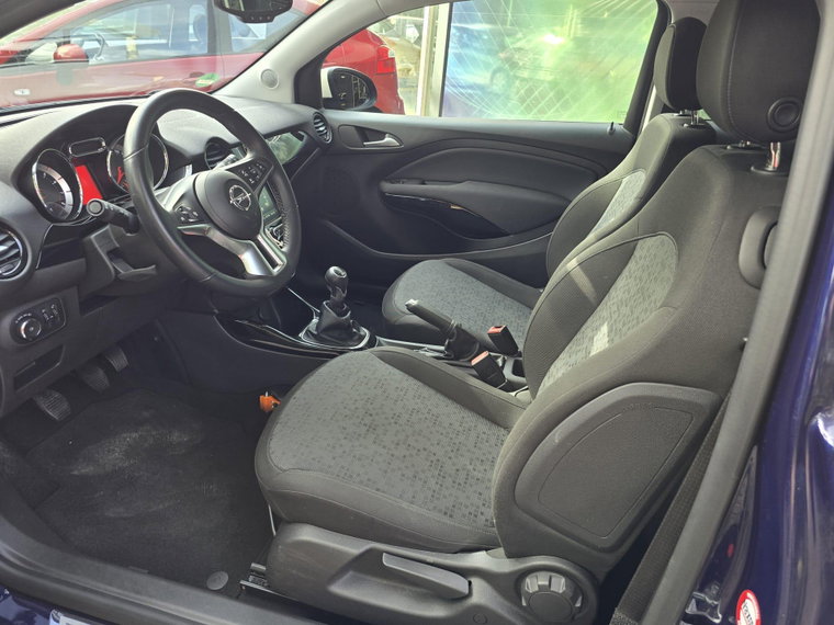 Vehicle Image 17