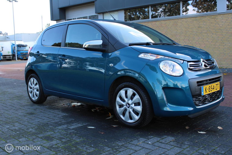 Vehicle Image 12