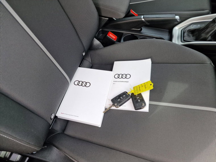 Vehicle Image 20