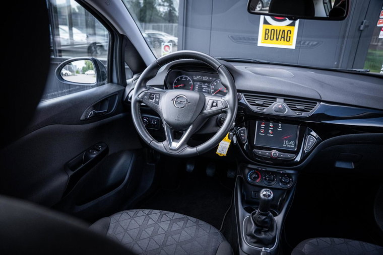 Vehicle Image 35