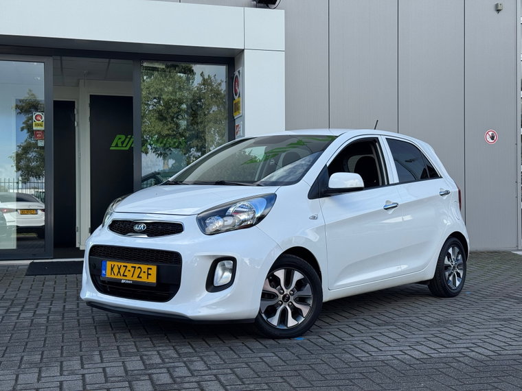 Vehicle Image 11