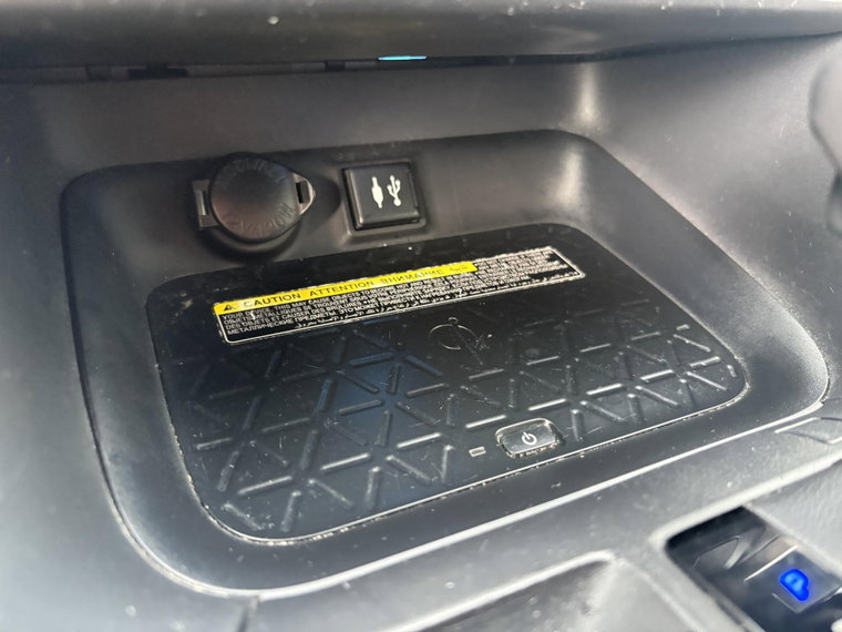 Vehicle Image 17