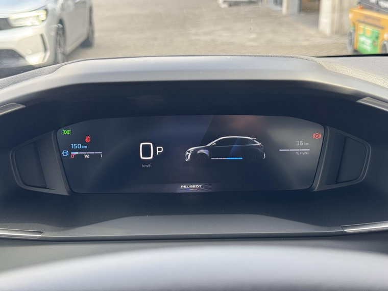 Vehicle Image 30