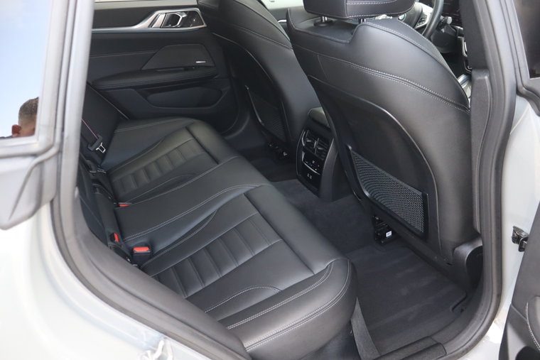 Vehicle Image 33