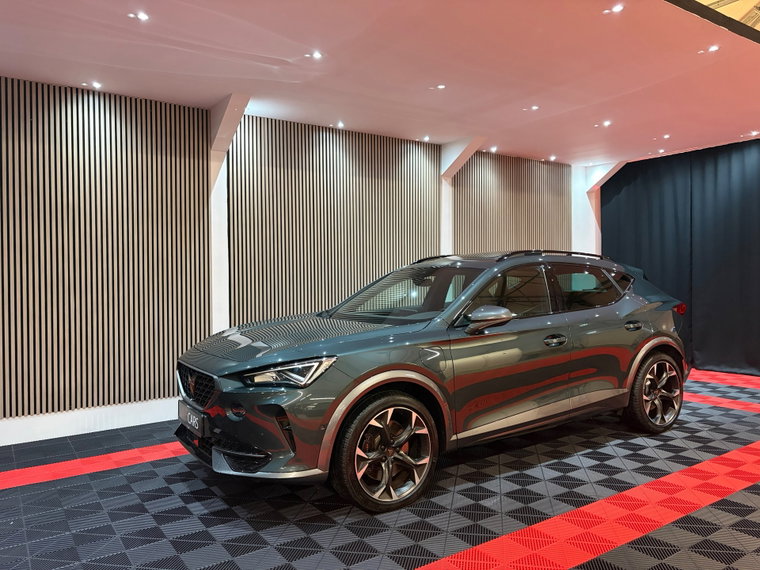 Vehicle Image 9