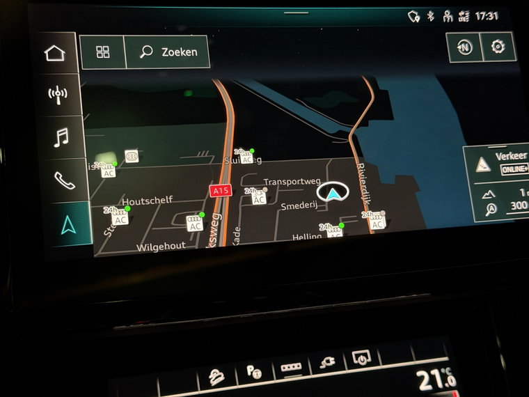 Vehicle Image 30