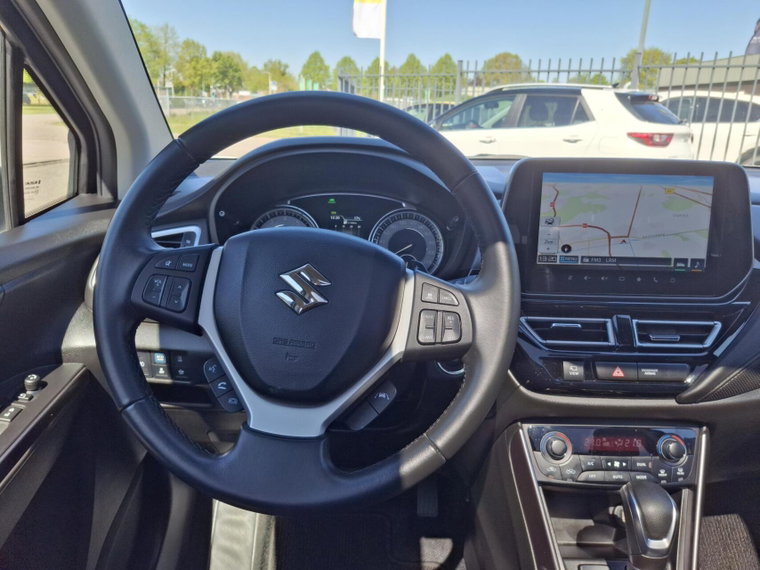 Vehicle Image 11