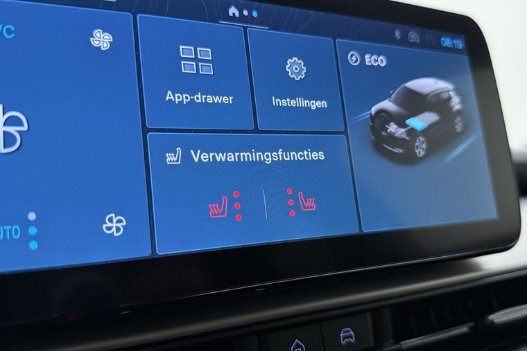 Vehicle Image 22