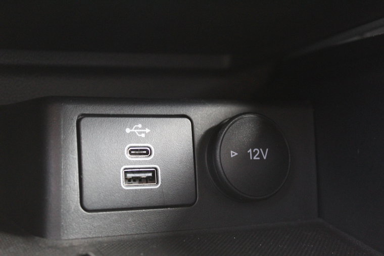Vehicle Image 26