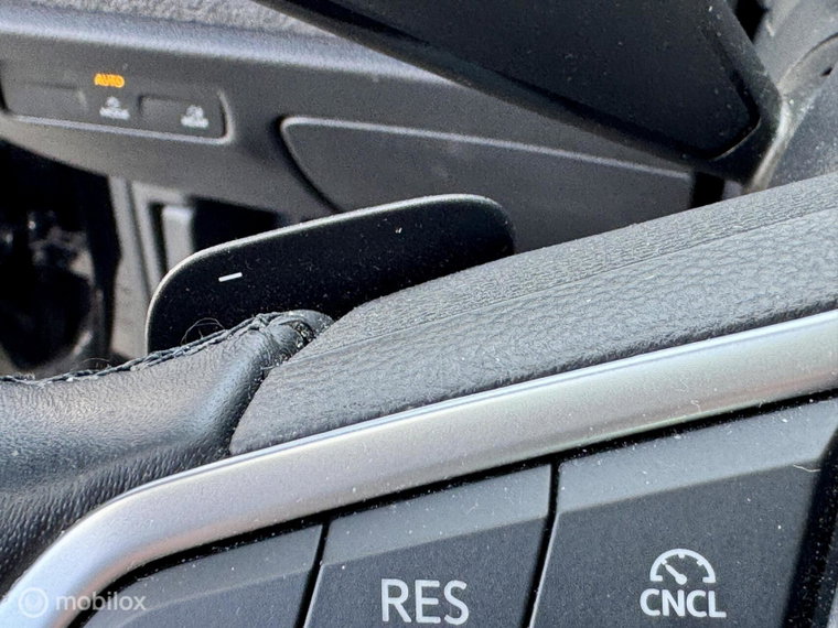 Vehicle Image 29